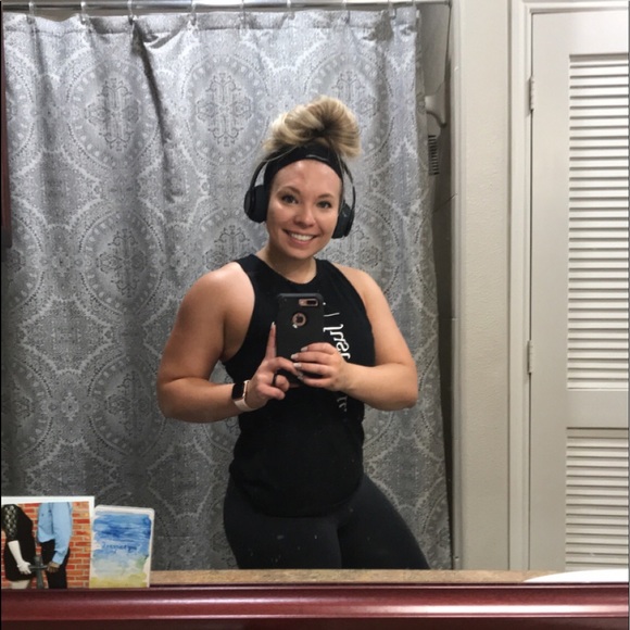 Meet your Posher, Joy - Picture 7 of 12